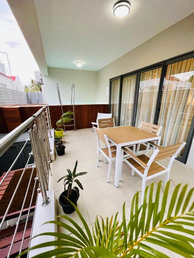 Beachcove Apartment 2 Pereybere Beach Exterior foto