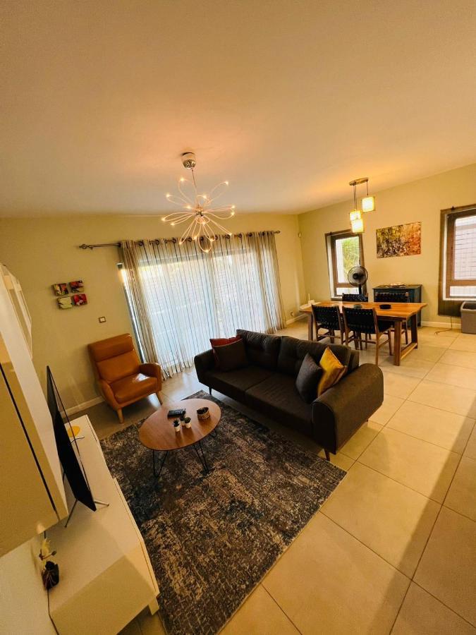 Beachcove Apartment 2 Pereybere Beach Exterior foto